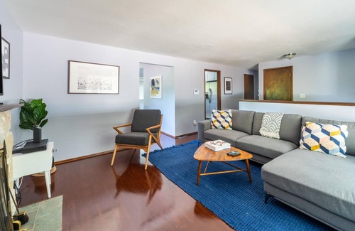 Mercer Island House | Perfect 3BR House in Mercer Island w/ Outdoor Area
