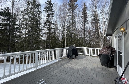 Abbott Loop House | Perfect Alaskan Retreat 5+ Bedroom on Large Secluded Property