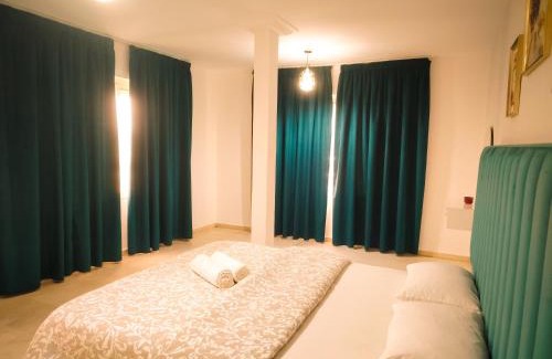 Tangier Apartment | Perfect Appartement " avec climatisation " a Malabata Tanger en face HILTON & Gare Train de TGV