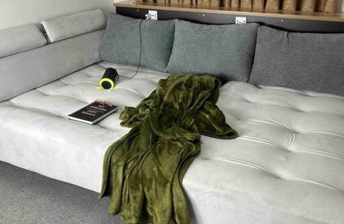 Kilimani Apartment | Perfect artistic chill out gem