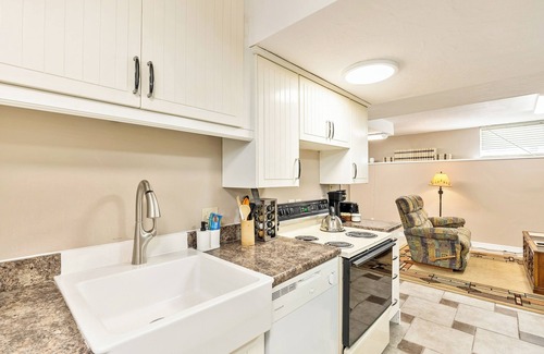 East Central Apartment | Perfect Basement Apartment in Salt Lake City/Close to the University
