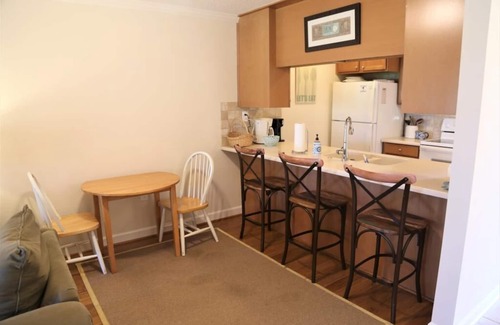 Ocean Ridge Condo | Perfect beach and golf getaway!