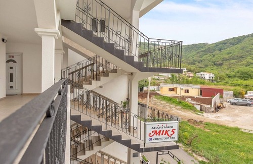 Prijevor Apartment | Perfect Budva Stay Near the Sea & Aqua Park - Duplex Studio 1/3 2
