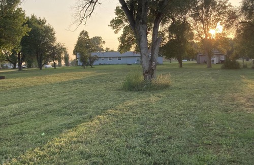 Boyd County RV Rental | Perfect Camping Getaway for Hunters/Fisherman