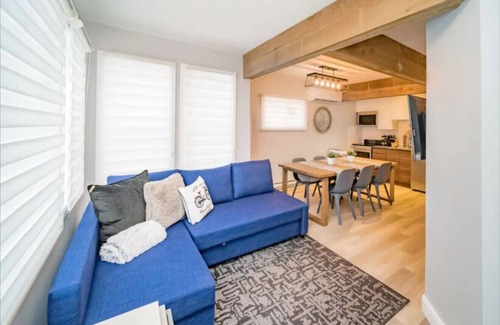 Niagara Falls Apartment | Perfect Canadian Multi-Family or Group Getaway!