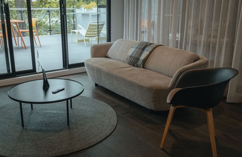 Braddon Apartment | Perfect Central Located 2-Bed with Secure Parking