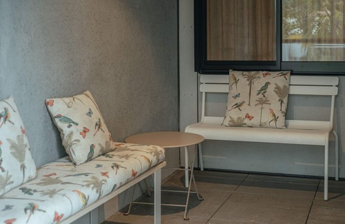 Braddon Apartment | Perfect Central Located 2-Bed with Secure Parking