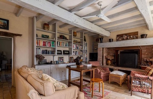 Montdurausse Villa | Perfect Countryside Retreat, Private Heated Pool & Panoramic Views - 5mins from Monclar-de-Quercy!