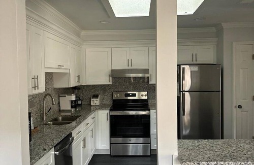 Shipyard Plantation Condo | Perfect couples retreat close to Shipyard Beach Club 193 Beachwalk