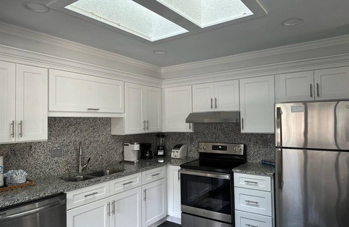 Shipyard Plantation Condo | Perfect couples retreat close to Shipyard Beach Club 193 Beachwalk