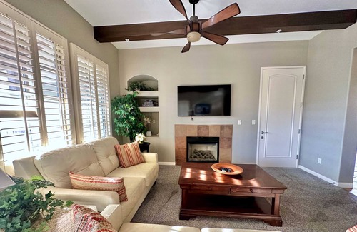 La Quinta Apartment | Perfect Desert Retreat in La Quinta #A