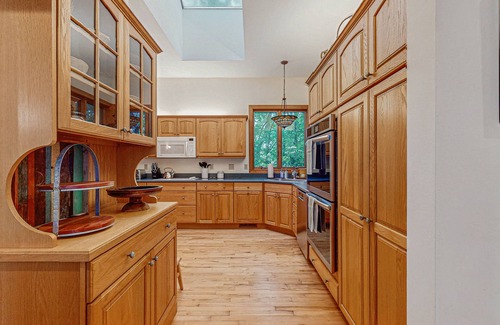 Waynesville House | Perfect Dog-Friendly Retreat With Full Kitchen, Wifi, Game Room and Valley Views