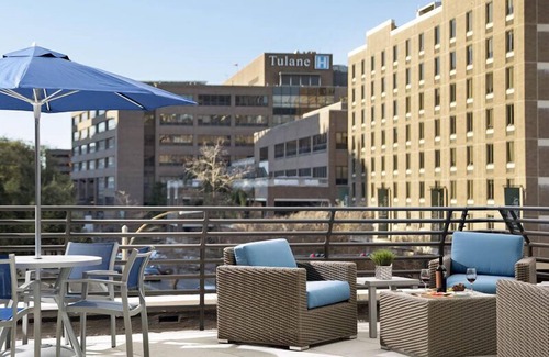 Central Business District Apartment | Perfect Downtown Base w/ 3 Spacious Rooms, Ideal for Musical Legends Park
