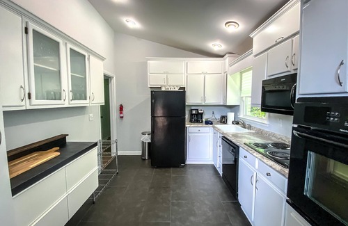 Marietta House | Perfect Family Get-a-way near The Battery Atlanta!