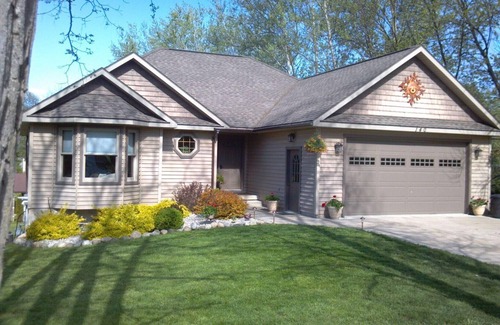 Elk Rapids House | Perfect family getaway! Beautiful Lakes, beaches, Marina and golf. Best in N MI.