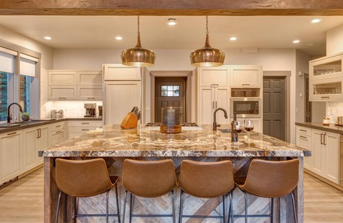 Deer Valley House | PERFECT FAMILY HOME - AMAZING OUTDOOR LIVING SPACE FOR SUMMER GATHERINGS