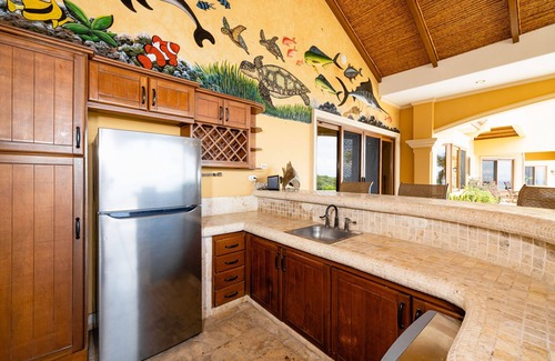 Playa Hermosa House | Perfect Family Vacation with Amazing views of Playa Hermosa
