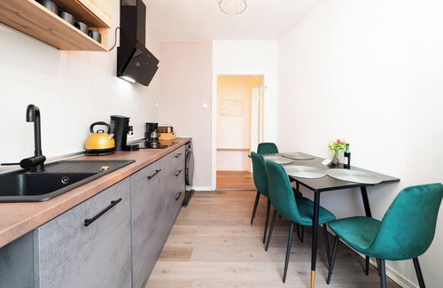 Rathaus Wattenscheid Apartment | ☆Perfect for 6 Guests | Kitchen | Netflix | Kids | Smart TV´s