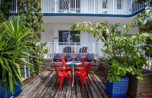 North Beach House | Perfect for Extended Stays! Spacious Unit w/Kitchen! Near Bal Harbor Beach!