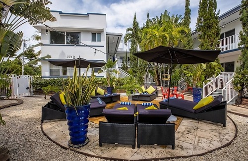 North Beach House | Perfect for Extended Stays! Spacious Unit w/Kitchen! Near Bal Harbor Beach!