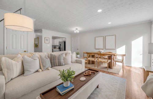 Lexington House | Perfect for Extended Stays! Luxury Townhome in Quiet Neighborhood Near UK