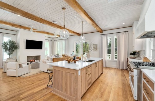Watercolor House | Perfect for Families! LUXURY 30A WaterColor Home! Private Pool, Spa, LSV, & 6