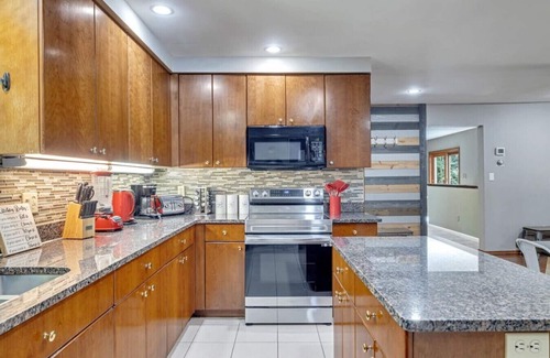 Pocono Pines House | Perfect for Gatherings
