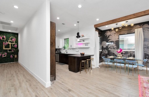 OST - South Union House | Perfect for Large Groups! Hot Tub/Gazebo/Grill/Karaoke Machine/82 in. TV & More!