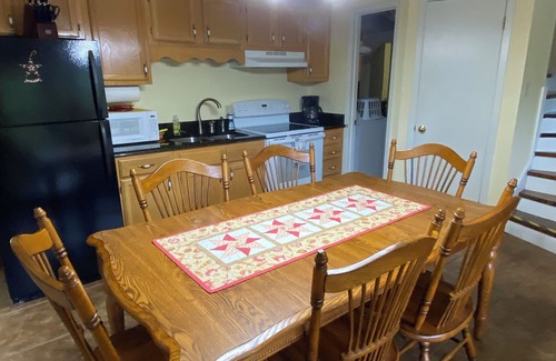 Tellico Plains House | Perfect for Large Groups! Quiet and Seclusion in the Cherokee National Forest.