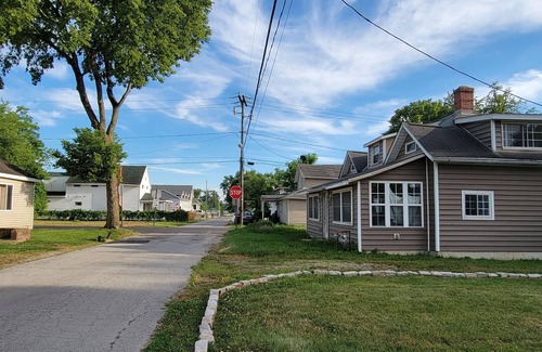 Buckeye Lake House | Perfect for the traveling professional 31 day min. stay quiet private location