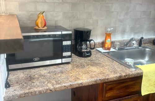 Queens Apartment | Perfect for Tourists - Explore NYC from Queens!