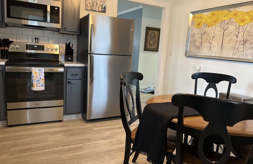Lebanon House | Perfect for Traveling Professionals. Rent By The MonthnUpdated 2BR in Town