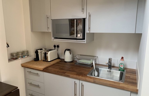 Hindhead House | Perfect for walkers, Goodwood, National Trust, Short Stay
