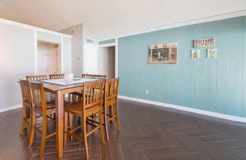 Deltona Lakes House | Perfect Gateway to Disney and Retreat Center.