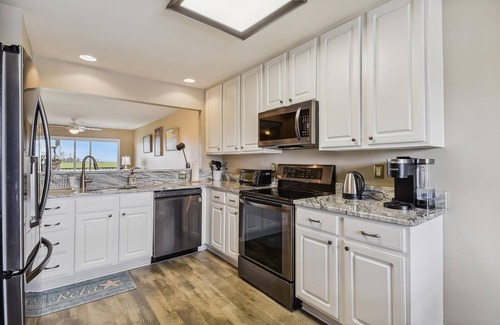 Ocean View Condo | Perfect Getaway 3 night mini weeks available all season long! FREE ACTIVITIES!