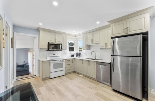 Port Colborne House | Perfect Getaway, All Year Long