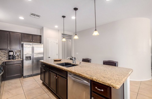 San Tan Valley House | Perfect getaway for up to 6 people! 3 Heated Community Pools & Tennis court!