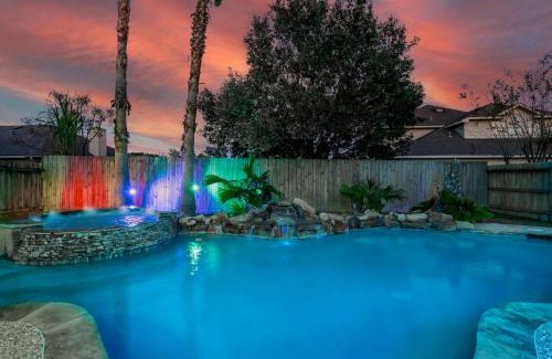 Spring House | Perfect Getaway with POOL, SPA, and Private Gym