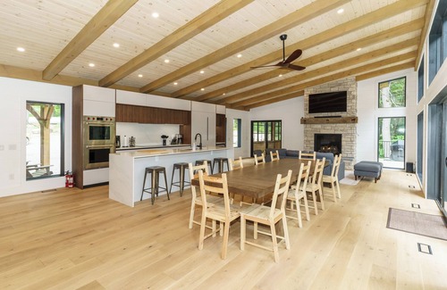 Dysart et al Cottage | Perfect Haliburton Cottage ~ 4BR ~ Starlink WiFi