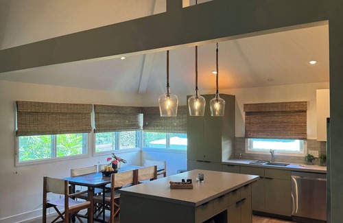 Hanalei House | Perfect Hanlei Location! Walk to beach/town. Newly Remodeled w/AC TVNCU-4237