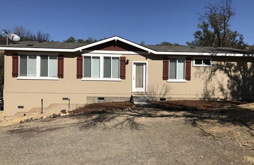 Hidden Valley Lake House | Perfect Hidden Gem in Hidden Valley Lake
