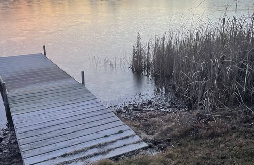 Canadian Lakes House | perfect home for your family lakehouse getaway