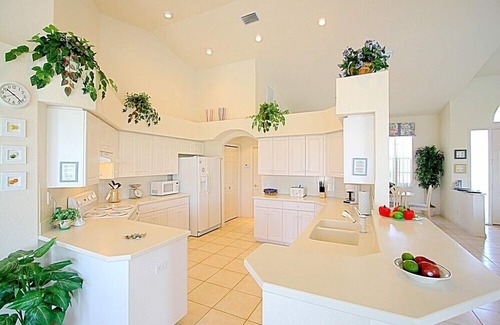 Pelican House | Perfect home on the canal, Terrace, pool, south facing, WiFi, SW Cape Coral