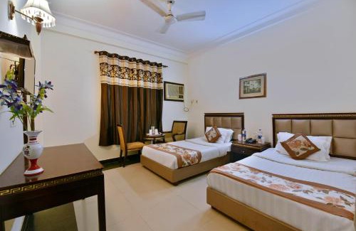 Paharganj Hotel | Perfect Hotel PG In New Delhi - Walking the all Best Market