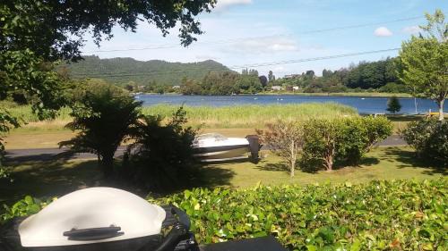 Lake Okareka House | Perfect Lakeside Summer House