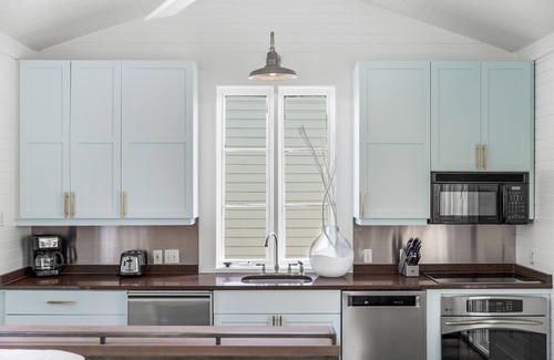 Seaside House | Perfect Layout for Two Couples. Beachside in the Middle of Seaside. Gulf View