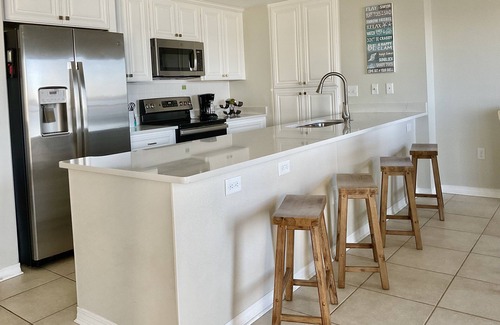 Pensacola Beach Condo | Perfect Location - Close to Everything! and 2 Beach Bikes included!