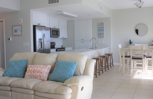 Pensacola Beach Condo | Perfect Location - Close to Everything! and 2 Beach Bikes included!