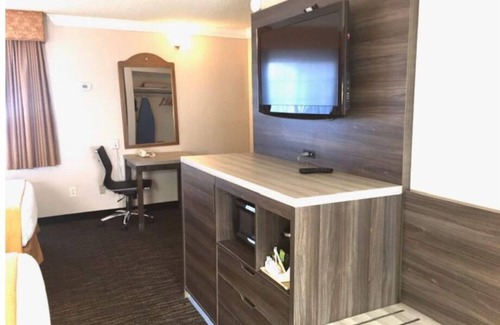Munras Avenue Hotel | PERFECT LOCATION 2QUEEN BED@HEART OF MONTEREY