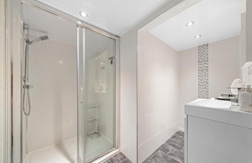 Troon Apartment | Perfect location for beach and golfing